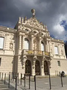 Mehr über den Artikel erfahren Tagesausflug Allgäu – Schloss Linderhof mit Plansee (A)
