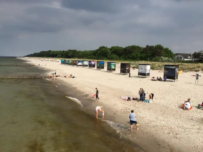 Mehr über den Artikel erfahren Blogserie Ostseeurlaub – Trutzburg der Mücken und Abtauchen in Prerow