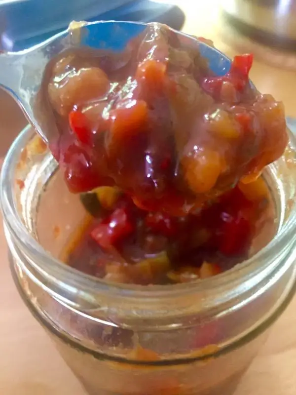 Mehr über den Artikel erfahren DIY Zucchini-Chutney