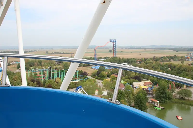 Mehr über den Artikel erfahren Kanu, Karussell & Kleinkind – Familienausflug in den Allgäu Skyline Park