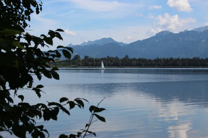 Mehr über den Artikel erfahren Der Hopfensee im Allgäu – Wandern mit Kindern