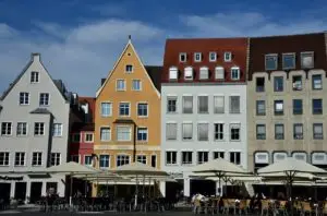 Mehr über den Artikel erfahren Augsburg mit Kind – 13 familienfreundliche Restaurants & Cafés