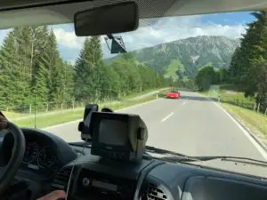 bayern-wohnmobil-kinder_alpenstrasse-wohnmobil-kinder