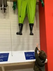 gewicht-schätzen-feuerwehranzug-augsburg_ausflug-kinder-augsburg