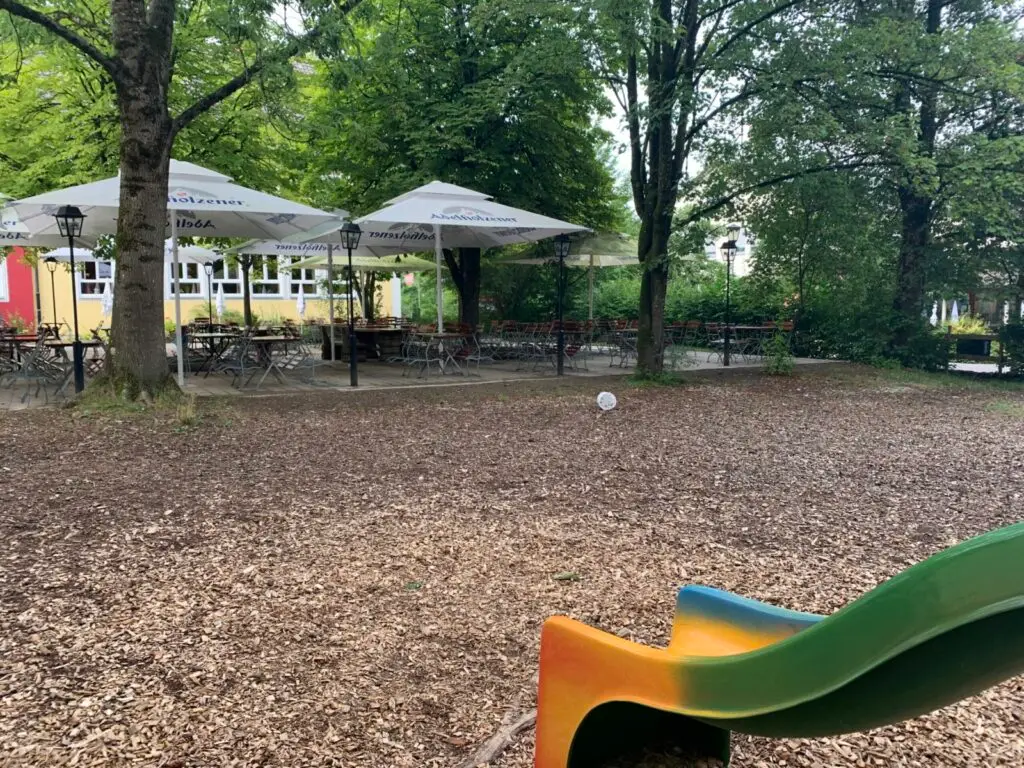 ausflüge-kinder-kostenlos-ammersee-allgäu_st-ottilien-biergarten